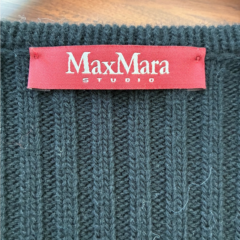 MaxMara Fur Black Ribbed Knit Sweater Cardigan - Picture 2 of 6